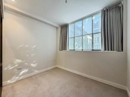 2 bedroom Flat to let in Broadwater Rd, Welwyn Garden City, AL7
