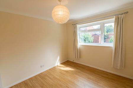 1 bedroom Ground floor maisonette to let in Herne Road, Stevenage, SG1