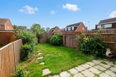 1 bedroom Ground floor maisonette to let in Herne Road, Stevenage, SG1