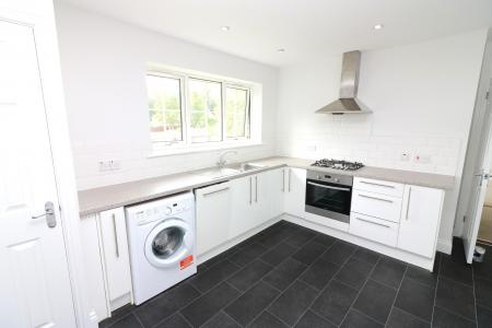 2 bedroom Maisonette to let in Digswell Rise, Welwyn Garden City, AL8