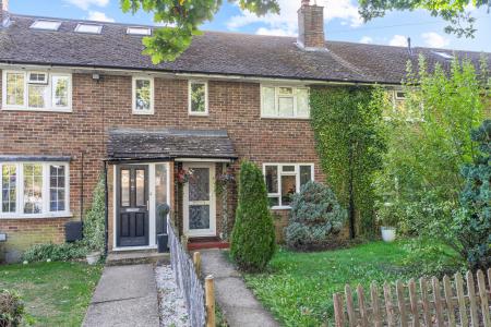 2 bedroom Terraced House for sale in Pulleys Lane, Hemel Hempstead, HP1