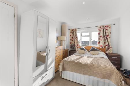 2 bedroom Terraced House for sale in Pulleys Lane, Hemel Hempstead, HP1