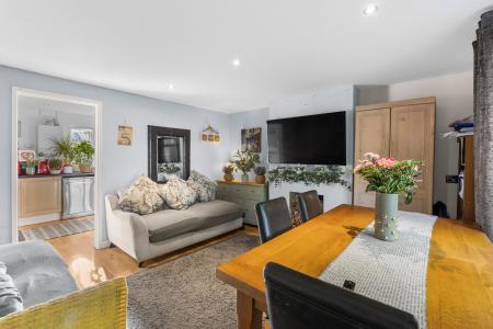 2 bedroom Terraced House for sale in Pulleys Lane, Hemel Hempstead, HP1
