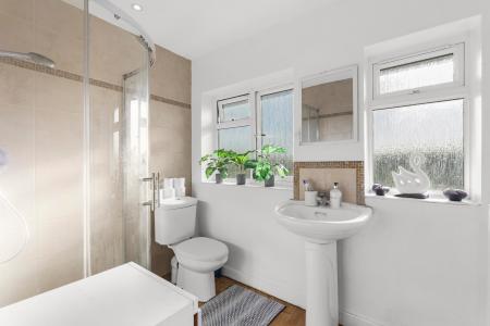 2 bedroom Terraced House for sale in Pulleys Lane, Hemel Hempstead, HP1