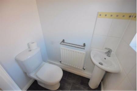 2 bedroom Terraced House to let in The Beacons, Great Ashby, SG1