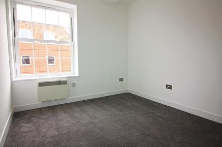 1 bedroom Flat to let in 9-12 Stonehills, Welwyn Garden City, AL8