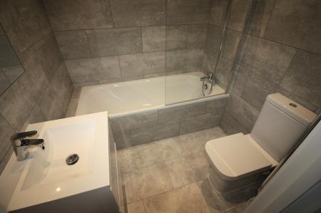1 bedroom Flat to let in 9-12 Stonehills, Welwyn Garden City, AL8