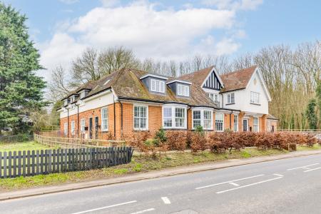 Codicote Road, Welwyn, AL6