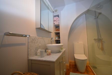 2 bedroom Terraced House to let in Mill Lane, Welwyn, AL6