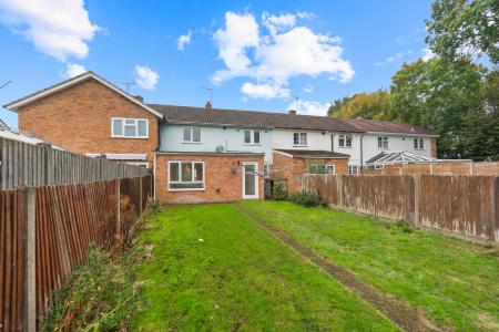 3 bedroom Terraced House for sale in Edgeworth Close, Stevenage, SG2