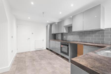 3 bedroom Terraced House for sale in Edgeworth Close, Stevenage, SG2