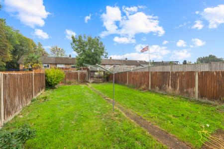 3 bedroom Terraced House for sale in Edgeworth Close, Stevenage, SG2
