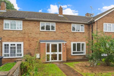 3 bedroom Terraced House for sale in Edgeworth Close, Stevenage, SG2