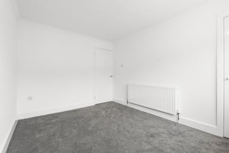 3 bedroom Terraced House for sale in Edgeworth Close, Stevenage, SG2