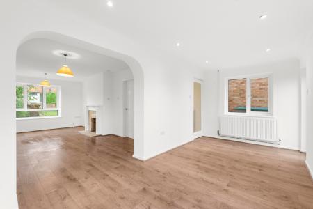 3 bedroom Terraced House for sale in Edgeworth Close, Stevenage, SG2