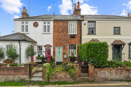 2 bedroom Cottage for sale in Mill Lane, Welwyn, AL6