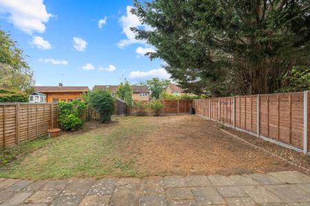4 bedroom Semi-detached house for sale in West Mead, Welwyn Garden City, AL7