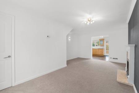 4 bedroom Semi-detached house for sale in West Mead, Welwyn Garden City, AL7