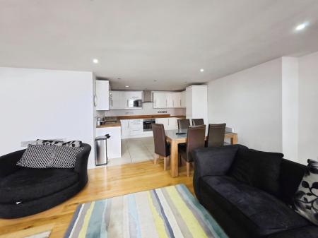 3 bedroom Flat to let in St Georges Mill, Wimbledon Street, Leicester, LE1
