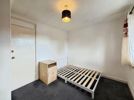 1 bedroom Cluster house to let in Forresters Drive, Welwyn Garden City, AL7