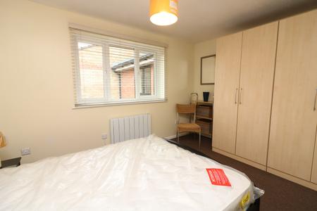 1 bedroom Flat to let in Prestatyn Close, Stevenage, SG1