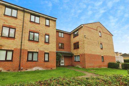 Prestatyn Close, Stevenage, SG1