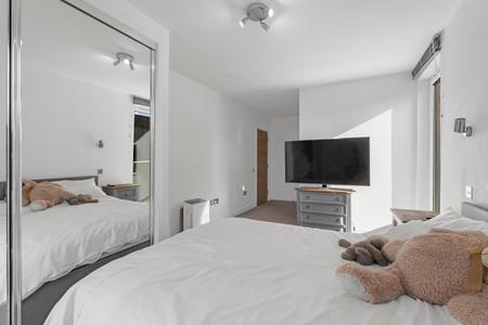 2 bedroom Flat for sale in Clock House Gardens, Welwyn, AL6