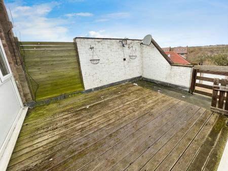 2 bedroom Flat to let in Greenway, Newton Longville, MK17