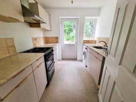 2 bedroom Semi-detached house to let in Hepleswell, Two Mile Ash, Milton Keynes, MK8