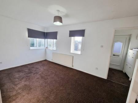 2 bedroom Semi-detached house to let in Hepleswell, Two Mile Ash, Milton Keynes, MK8