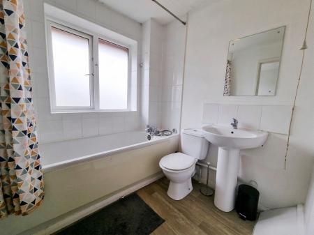 2 bedroom Semi-detached house to let in Hepleswell, Two Mile Ash, Milton Keynes, MK8