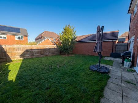 4 bedroom Detached house to let in Repton Drive, Hanslope, Milton Keynes, MK19