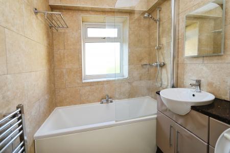 2 bedroom Flat to let in Crowborough Lane, Kents Hill, Milton Keynes, MK7