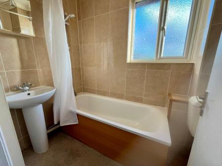 1 bedroom Cluster house to let in Lynmouth Crescent, Furzton, Milton Keynes, MK4