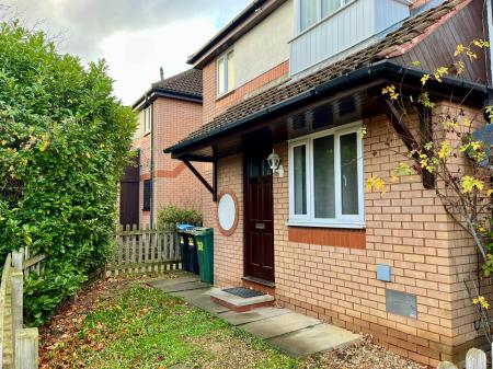 Lynmouth Crescent, Furzton, Milton Keynes, MK4