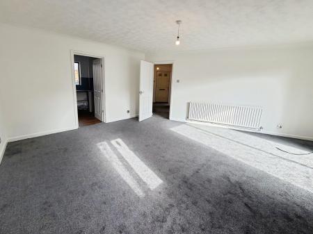 2 bedroom Flat to let in Bridge Street, New Bradwell, Milton Keynes, MK13