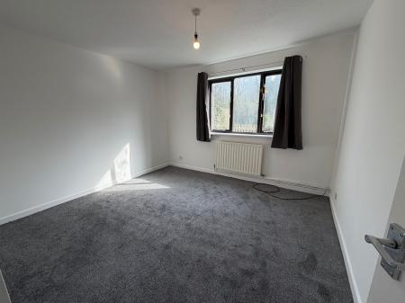 2 bedroom Flat to let in Bridge Street, New Bradwell, Milton Keynes, MK13