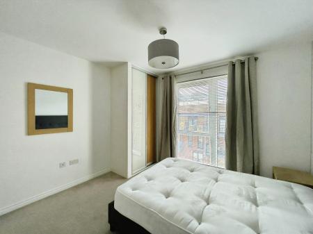 2 bedroom Flat to let in Columbia Place, Campbell Park, Milton Keynes, MK9