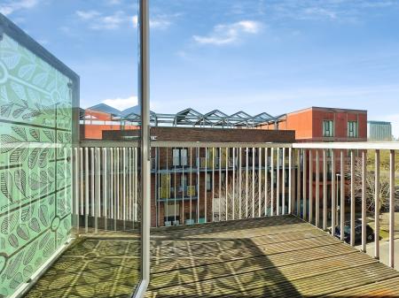 2 bedroom Flat to let in Columbia Place, Campbell Park, Milton Keynes, MK9