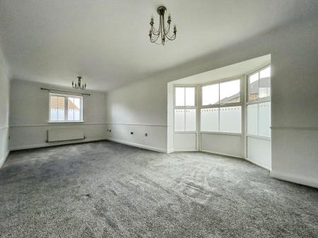 5 bedroom Detached house to let in Crawford Way, Milton Keynes, MK4