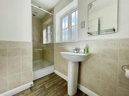 5 bedroom Detached house to let in Crawford Way, Milton Keynes, MK4