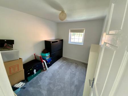3 bedroom Semi-detached house to let in Smeaton Close, Milton Keynes, MK14
