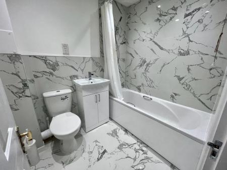 2 bedroom Terraced House to let in Woolrich Gardens, Stony Stratford, Milton Keynes, MK11