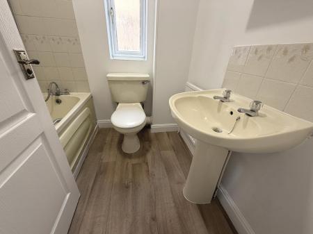3 bedroom Semi-detached house to let in Wadesmill Lane, Caldecotte, Milton Keynes, MK7