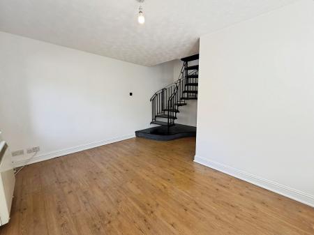1 bedroom Semi-detached house to let in Boxberry Gardens, Walnut Tree, Milton Keynes, MK7