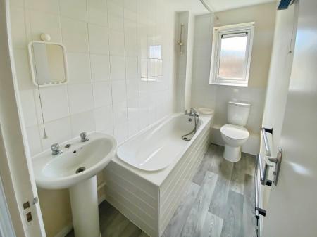 2 bedroom Maisonette to let in Coldeaton Lane, Emerson Valley, Milton Keynes, MK4
