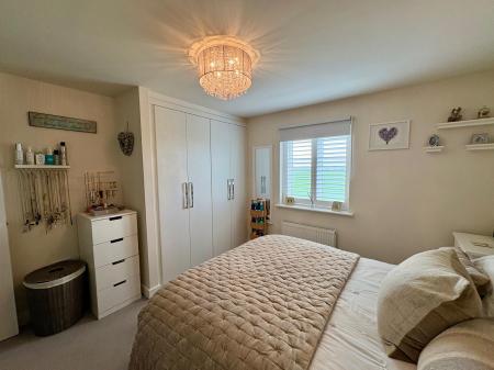 4 bedroom Detached house to let in Crick Close, Hanslope, Milton Keynes, MK19