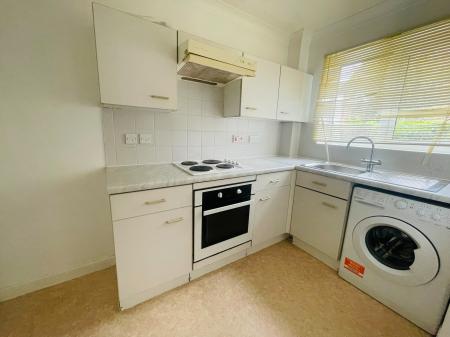 1 bedroom Detached house to let in Sullivan Crescent, Browns Wood, Milton Keynes, MK7
