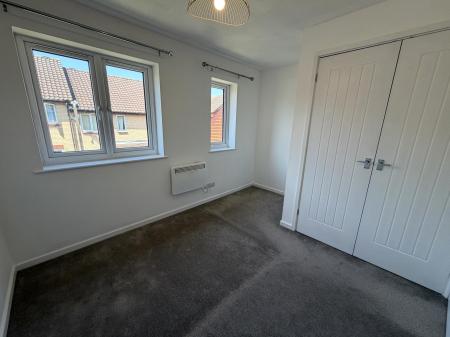 2 bedroom Terraced House to let in Pettingrew Close, Walnut Tree, Milton Keynes, MK7