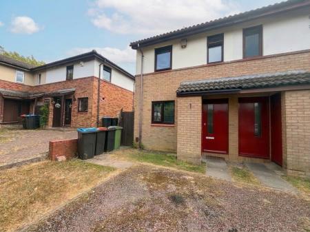 2 bedroom Detached house to let in Hadley Place, Bradwell Common, Milton Keynes, MK13